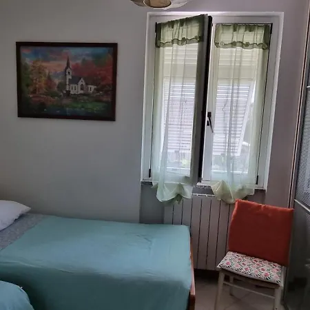 Di Elisa Caniparola di Fosdinovo