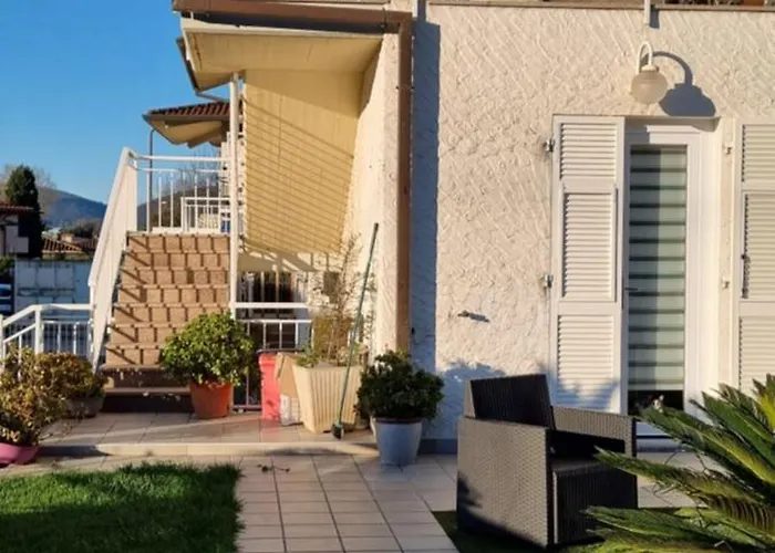 Di Elisa Lejlighed *