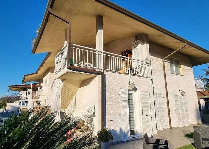 Di Elisa Caniparola di Fosdinovo