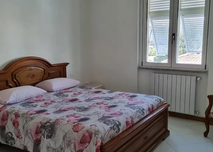 Di Elisa Lejlighed *