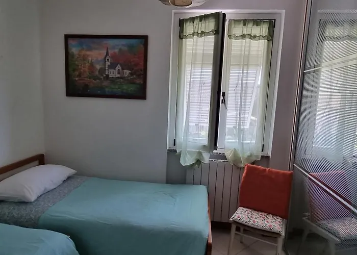 Di Elisa Caniparola di Fosdinovo